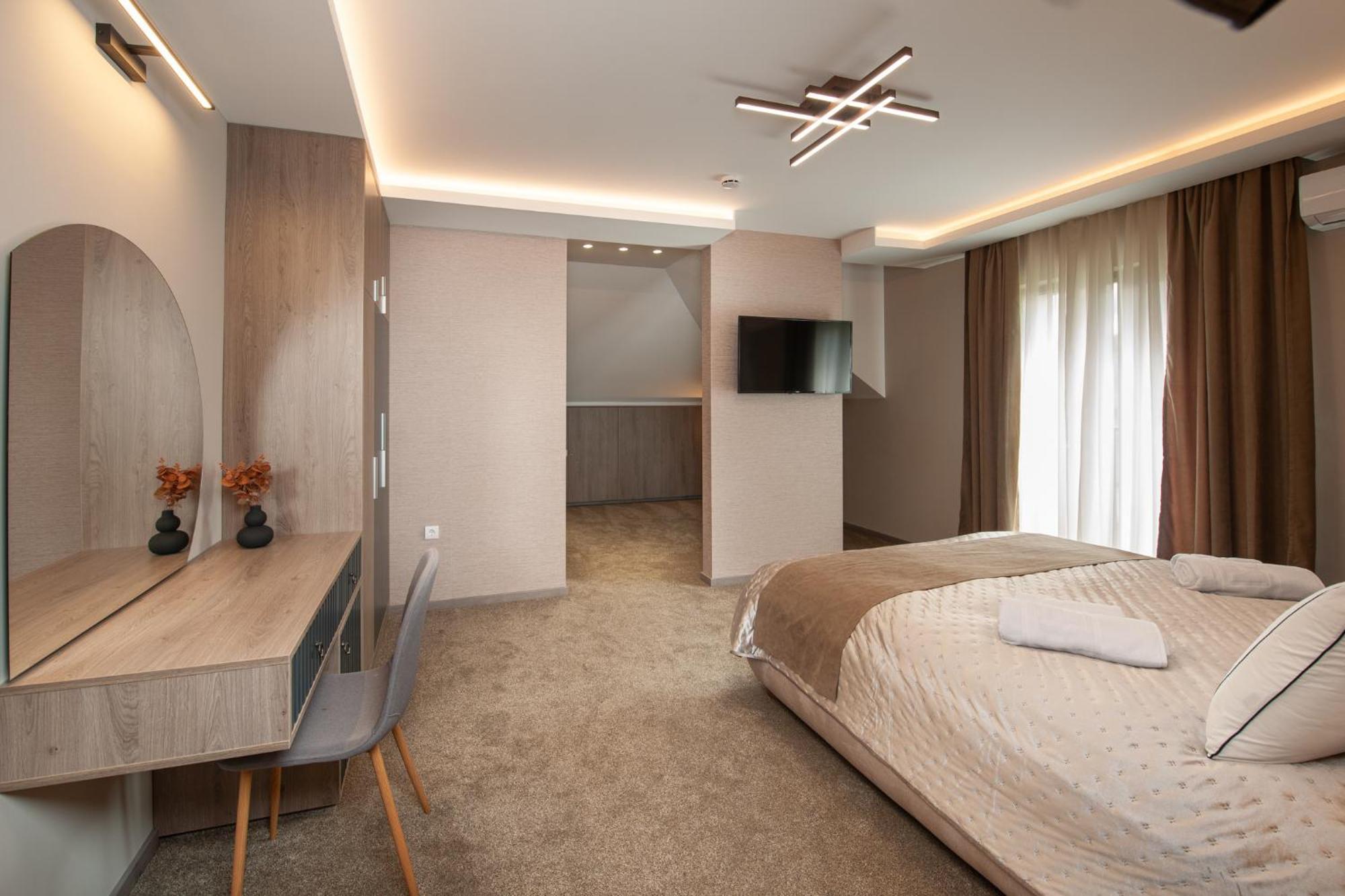 Hotel Kralj Kraljevo Bilik gambar