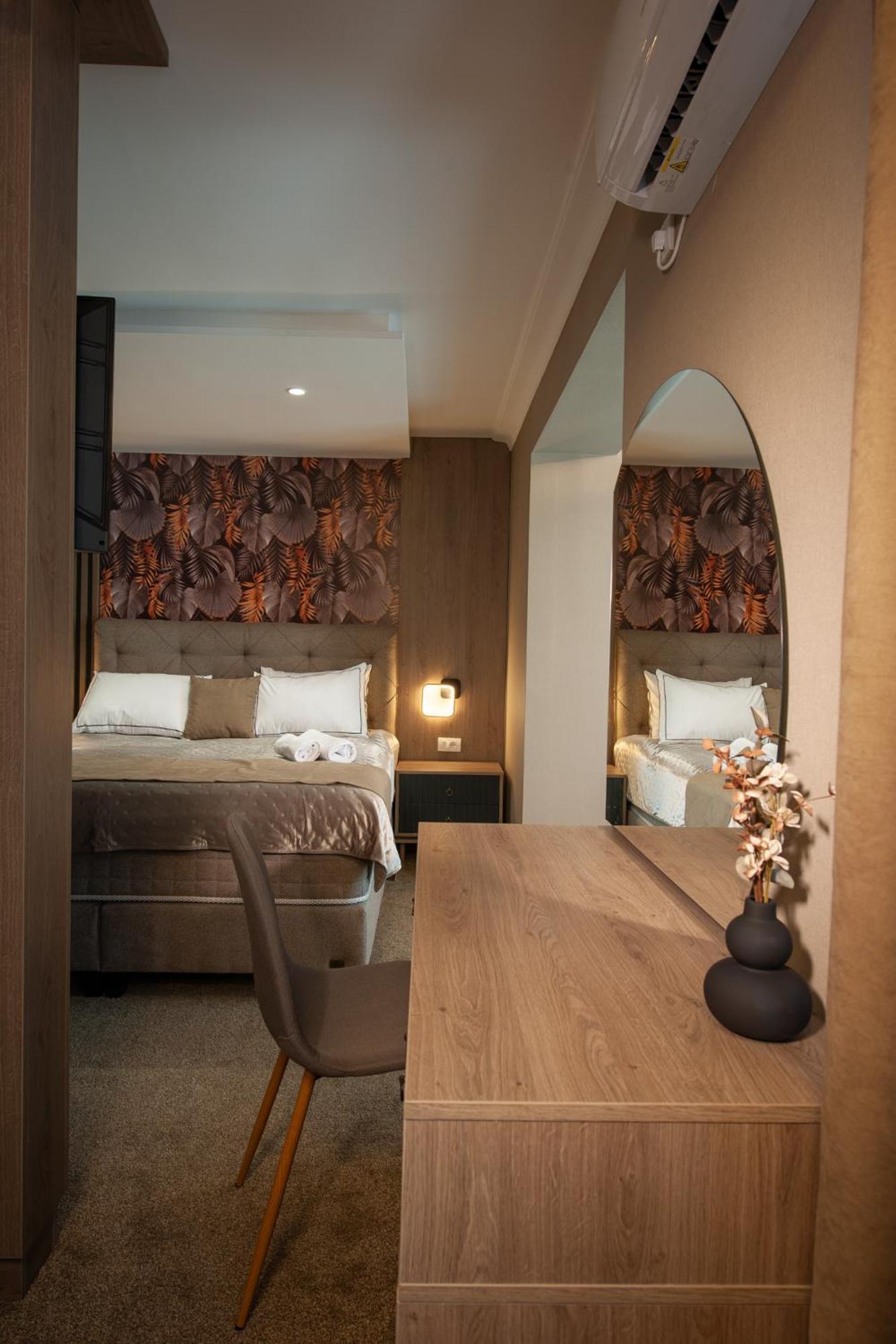 Hotel Kralj Kraljevo Bilik gambar